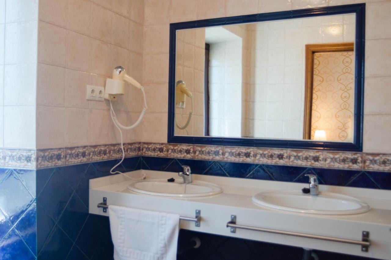 Casa Del Cura Hotel Las Navas del Marqués Eksteriør billede