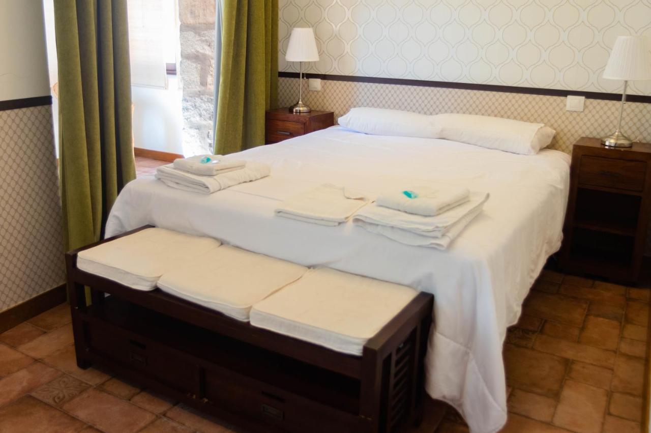 Casa Del Cura Hotel Las Navas del Marqués Eksteriør billede